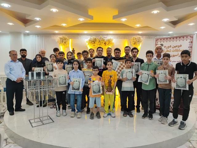 مسابقات شطرنج کشوری در گناوه برگزار شد