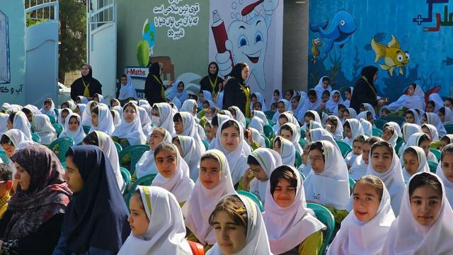 قبولی هزار دانش‌آموز تحت حمایت کمیته امداد در دانشگاه‌ها و مدارس برتر