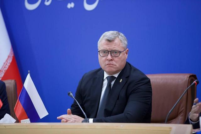 بابوشکین: راه‌آهن رشت-آستارا محور توسعه تجارت ایران و روسیه است