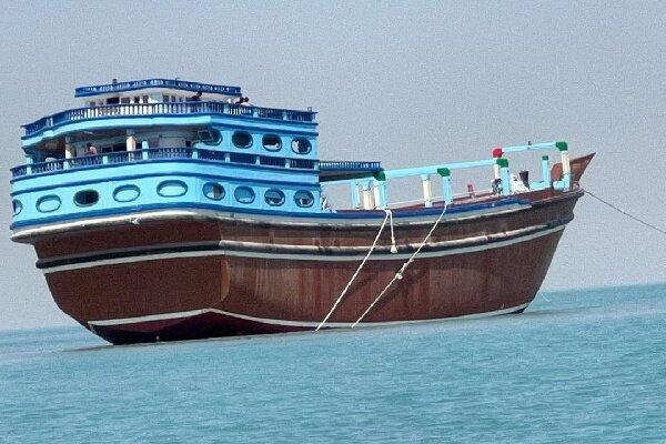 توقیف پنج شناور و کشف محموله بزرگ کالای ممنوعه در آبهای بندرعباس