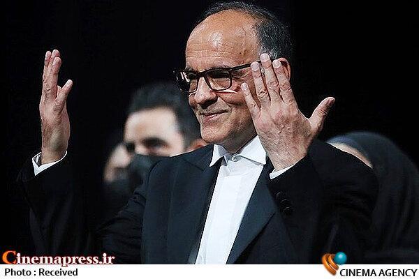 اجرای قطعات ساختهشده توسط «زنان» در جهان موسیقی بسیار نادر است/ حتی در اروپا هنوز «زنان» در بسیاری از حوزهها از جمله موقعیتهای «رهبری ارکستر» به طور کامل پذیرفته نشدهاند