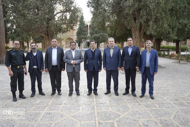 بازدید معاون توسعه مدیریت و منابع وزارت میراث‌فرهنگی از اماکن تاریخی و پروژه‌های گردشگری ماهان