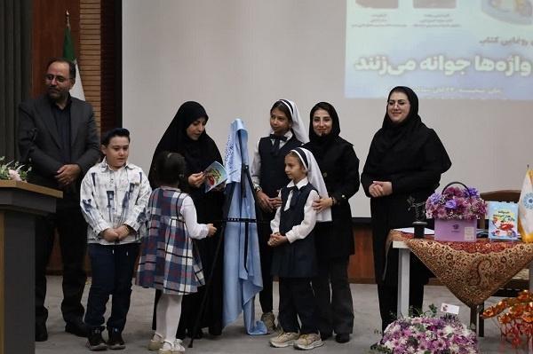 نویسندگان کودک نقش مهمی در شکل‌گیری دنیای خیال و اندیشه‌های نسل آینده دارند