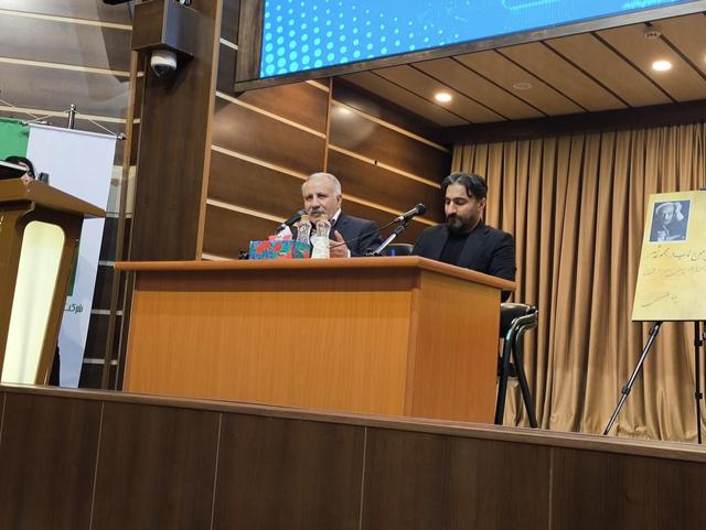 هوش مصنوعی شبه شاعر ایجاد میکند