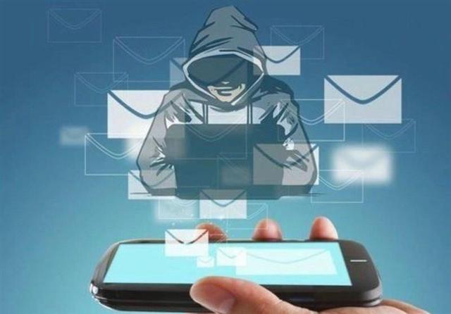 کلاهبردار سایت دیوار با شگرد تعویض کارت بانکی دستگیر شد