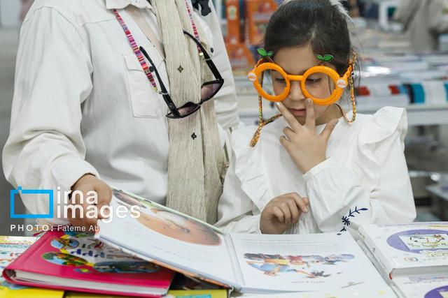 ۳۷۶ برنامه فرهنگی در کتابخانه‌های عمومی قشم اجرا شد