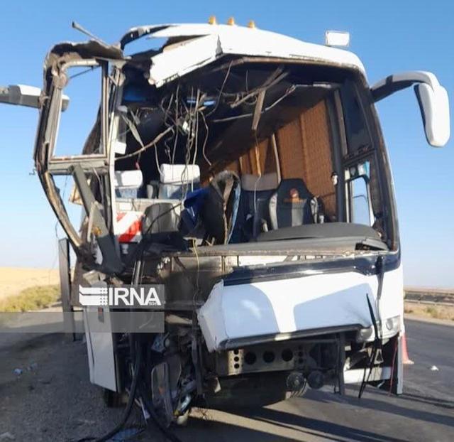 تصادف اتوبوس با کامیون در همدان هفت مجروح برجا گذاشت