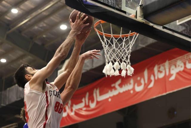 بستکبال شهرداری گرگان در خانه رعد پدافند هوایی اصفهان را شکست داد