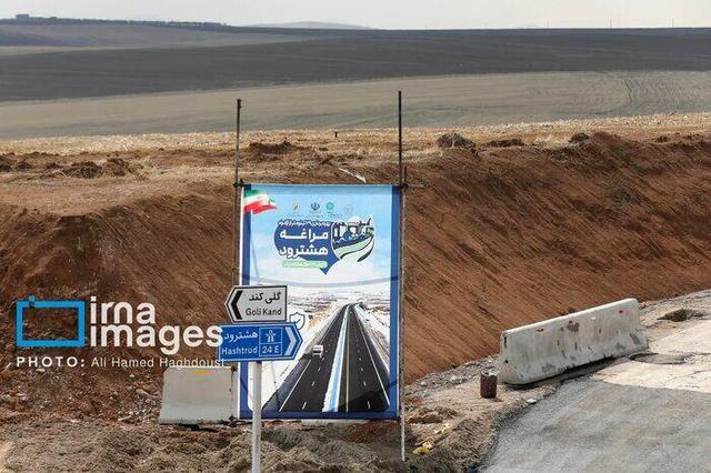 نائب رئیس مجلس: اجرای قطعه پنج آزادراه هشترود- مراغه تسریع میشود