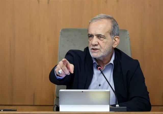 هشدار رئیس جمهور به خودروسازان