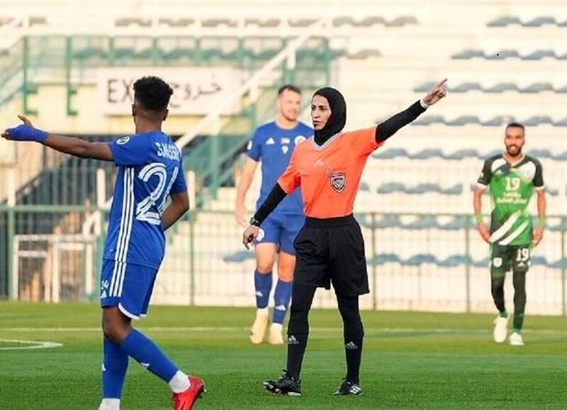 تاریخسازی داور محجبه دیدار مصر و کیپوِرد +فیلم