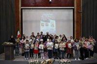 رونمایی کتاب «واژهها جوانه میزنند» در ارومیه