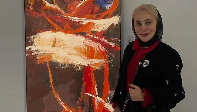 سلفی جدید «بابک انصاری» و همسرش؛ زوج هنری با استایل پاییزی و متفاوت (عکس)