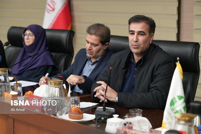 دانشگاهیان در طول تاریخ یکی از مهمترین مدافعان مباحث زیست محیطی بوده‌اند