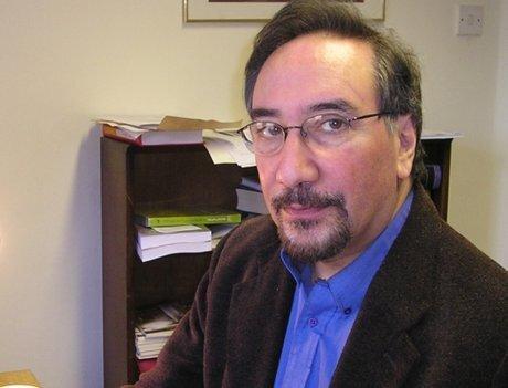 نظر کاتوزیان درباره کتاب دو قرن سکوت