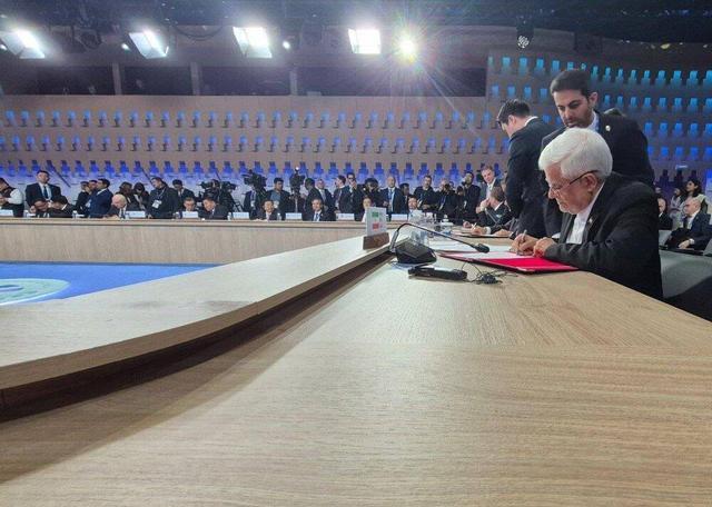 معاون اول رئیس‌جمهور سند همکاری‌های اعضای شانگهای را امضا کرد