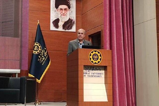 «بورس صنعت و مشاغل» مسیر مهارتآموزی، اشتغال و امید را برای دانشجویان هموار میکند