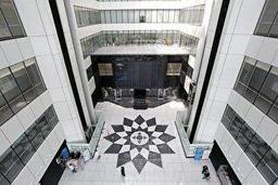 بازار در انتظار سیگنال‌های روانی هفته بازار سرمایه/ ارزندگی بالای سهام در میان ریسک‌های پابرجا (صوت)