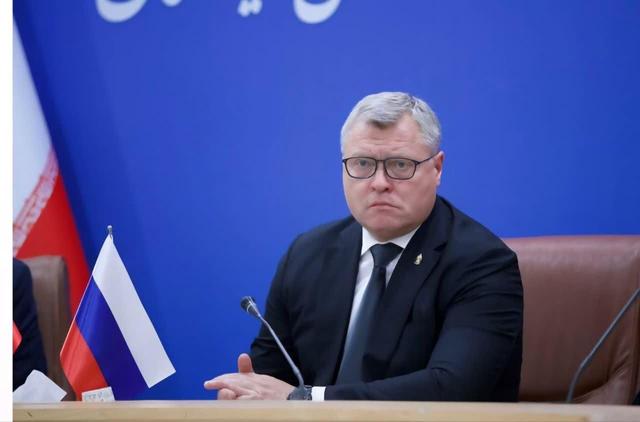 بابوشکین: راه‌آهن رشت-آستارا محور توسعه تجارت ایران و روسیه است