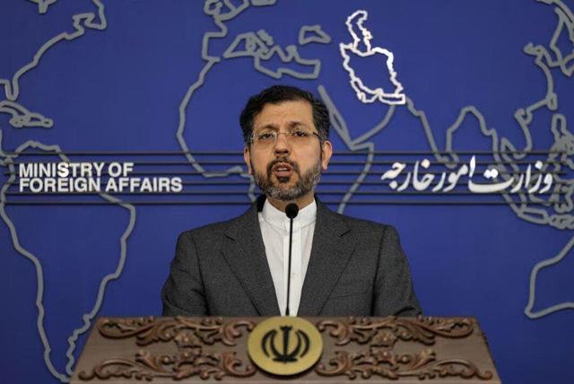 خطیب‌زاده: ایران هدف آسانی نیست/ وارد مذاکره محکوم به شکست نمی‌شویم / پیام ما به ترامپ این است...