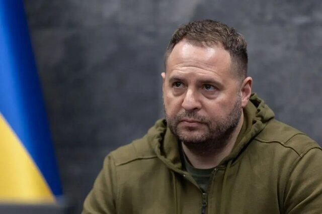 ماجرای فشار بر زلنسکی برای تغییر رئیس دفترش چیست؟