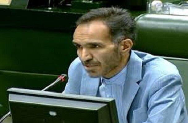 نماینده مجلس: اعتبار کالابرگ مشکل مردم را حل نمی‌کند ، قیمت‌ها باید ثابت شود