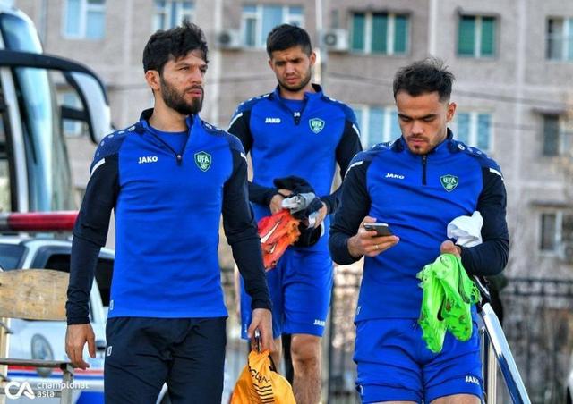 ستاره استقلال: اورونوف می‌تواند در رئال و بارسلونا بازی کند | بازی با ایران انگار قدم زدن در ساحل!