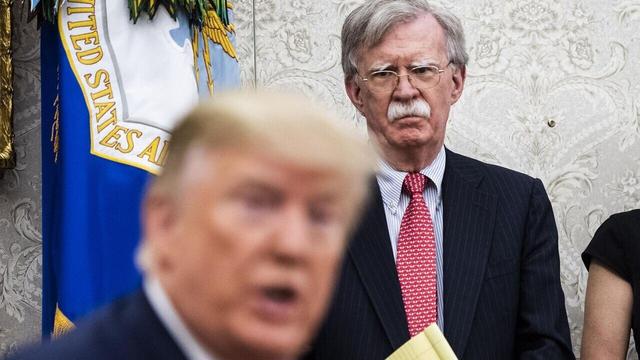 ترامپ اسلحه را برایمادورو روی میز گذاشته است