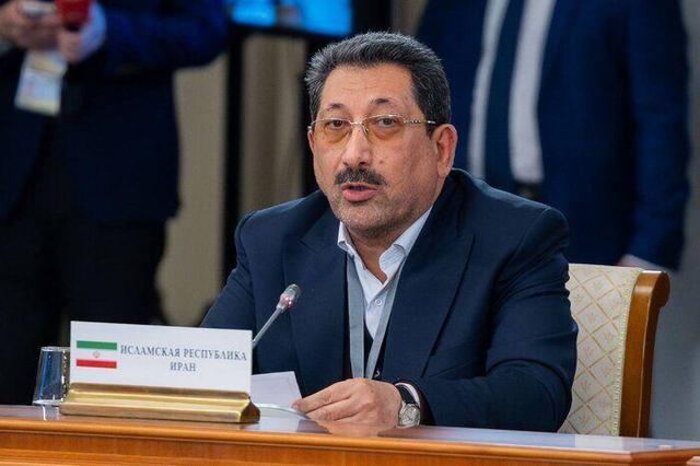 اتابک: بخش عمده موانع تجاری تا پایان سال رفع می‌شود