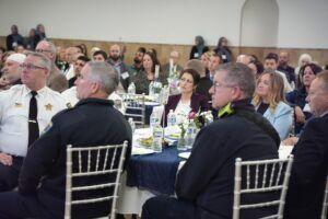 بررسی چالش‌های اجتماعی و اسلام هراسی در مراسم شام سالانه در الینوی آمریکا