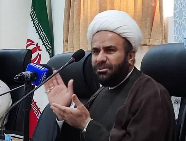 اقامه نماز باعث گسترش معنویت در جامعه اسلامی می شود