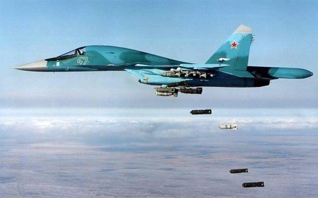 رزمایش بمب‌افکن‌های راهبردی «بی۵۲» آمریکا بر فراز آلمان