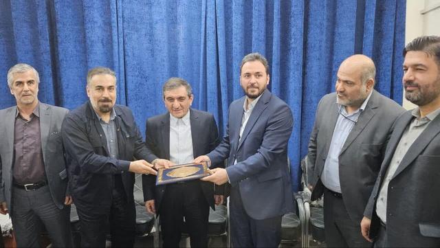 تفاهم‌نامه طرح توسعه شبکه فاضلاب آبادان امضا شد