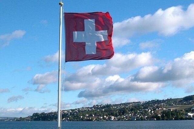 اقتصاد سوئیس به دلیل تعرفه‌های آمریکا کوچک شد