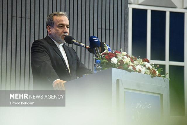 عراقچی: دریای خزر برای ایران به اندازه خلیج فارس اهمیت دارد