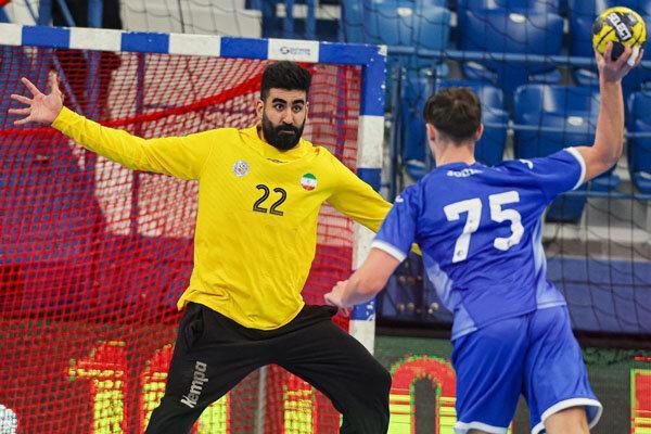 کاپیتان تیم ملی هندبال مردان: به اشتباهات خودمان باختیم