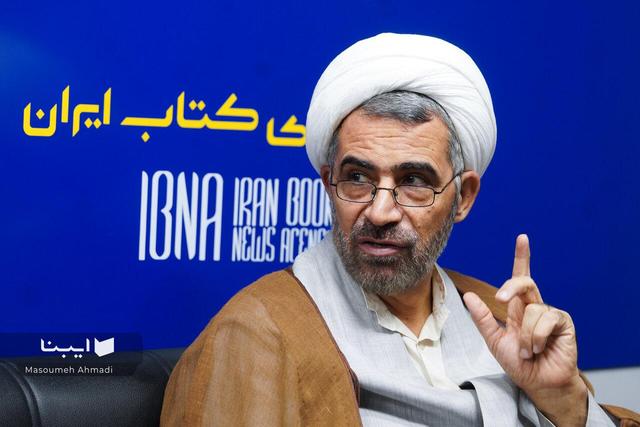 دعوت به کتاب‌خوانی سنتی، دعوت به عقب‌ماندگی است