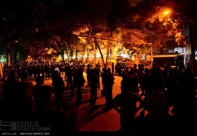 ناآرامی در پایتخت بنگلادش ۵۰ مجروح برجای گذاشت