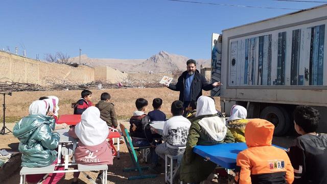 توسعه کتابخانه‌های سیار در زنجان؛ گامی در مسیر عدالت فرهنگی  