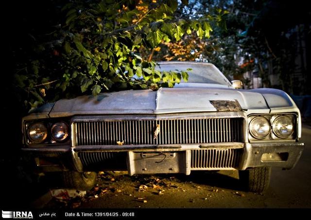 انتقال ۹۲۸ خودرو رها شده در پایتخت به پارکینگ