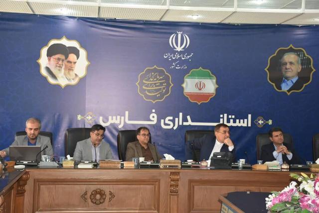 رسیدگی به مشکلات ۱۳۰ بنگاه تولیدی در کارگروه تسهیل و رفع موانع تولید فارس