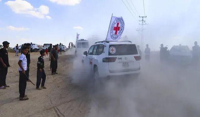 صهیونیست‌ها مدعی شدند: بقایای جسد تحویل گرفته شده متعلق به اسیر اسرائیلی نیست