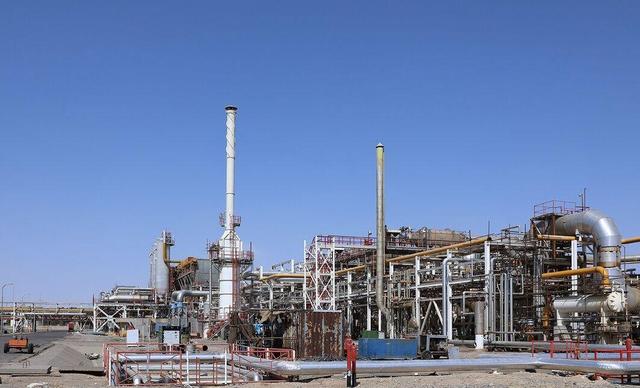 از نجات سه شهر از مشعل‌سوزی تا پرورش نخبگان محلی در قلب سرخس  