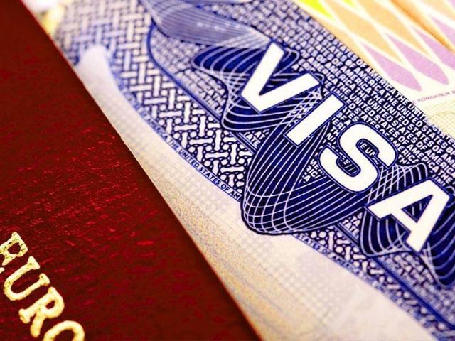 چگونه ویزای عمان بگیریم؟ پاسخ به پرتکرارترین سوالات متقاضیان