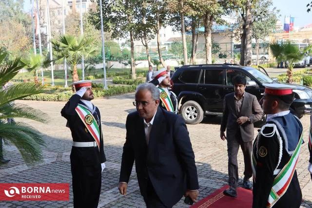 ورود هیئت‌های داخلی و خارجی به مراسم اختتامیه نخستین اجلاس استانداران استان‌های کشورهای حوزه دریای خزر