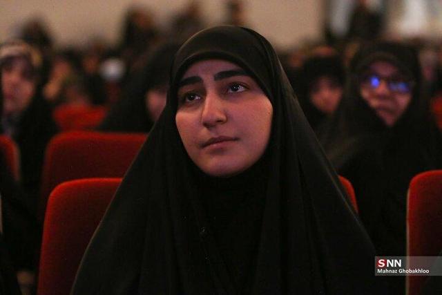 کتاب‌های تقریظ شده توسط رهبر انقلاب را بخوانیم و پای درس صبر، مقاومت و بصیرت بمانیم