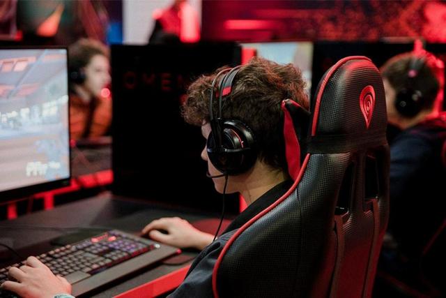 از ماینکرفت تا کالاف ؛ گیمرها روزانه 83 دقیقه بازی می‌کنند