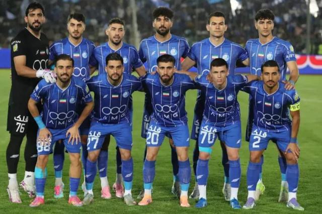 ورزشگاه انقلاب کرج گزینه جدید میزبان بازی استقلال - پادیاب در جام حذفی