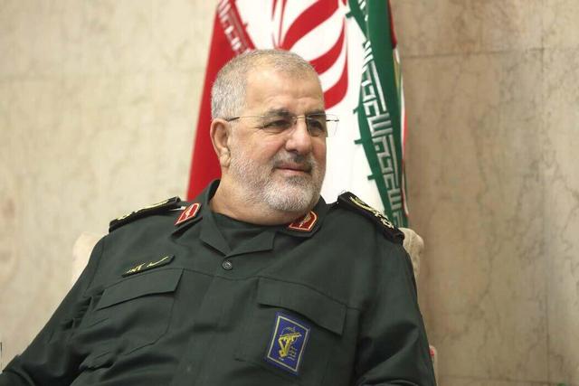 پوشش متفاوت فرمانده کل سپاه در یک بازدید مهم | عکس