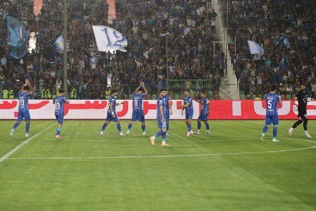 بلاتکلیفی در آستانه رویارویی استقلال و پادیاب/ زمینی برای برگزاری این بازی در دسترس نیست!